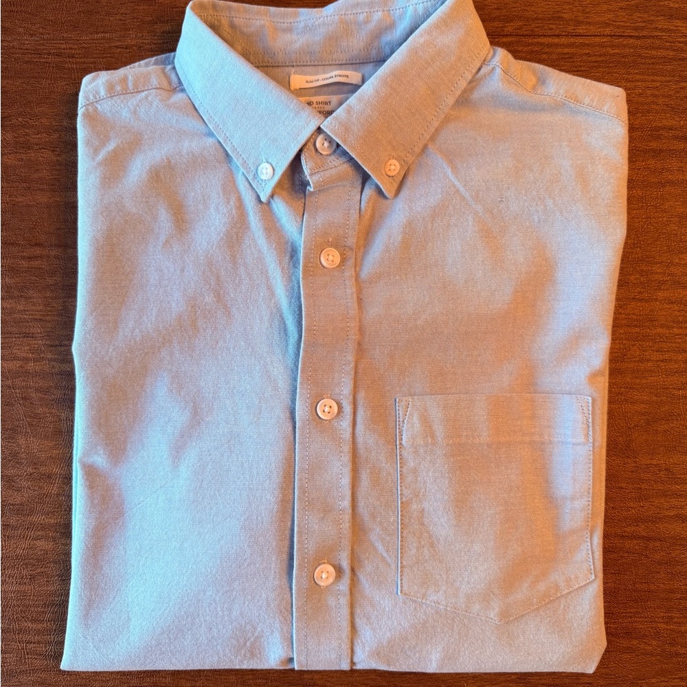 Old Navy Men's Casual Light Blue Button Down Shirt